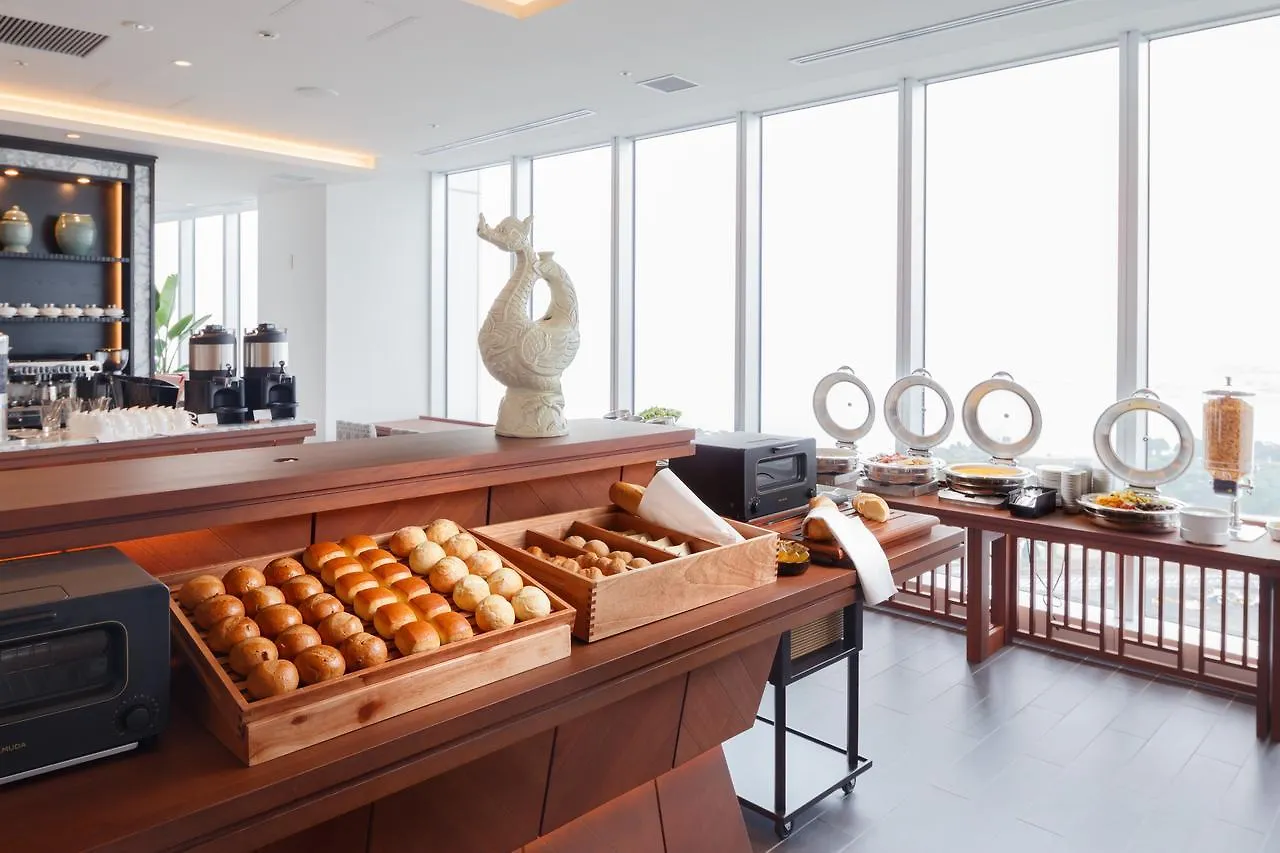 The Square Hotel Yokohama Minatomirai  Yokohama (Kanagawa)